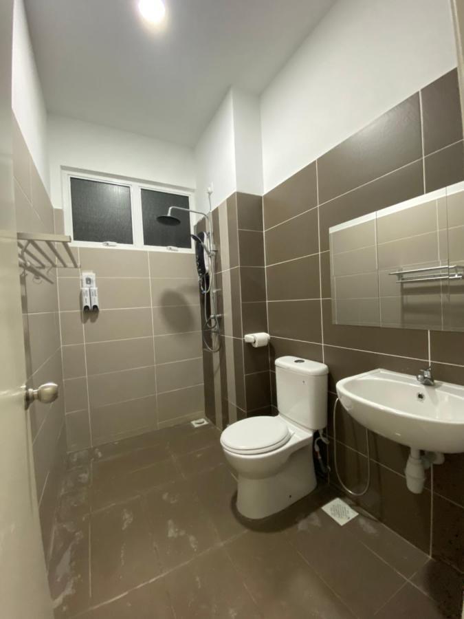 Desaru Happy Guest House D Dış mekan fotoğraf