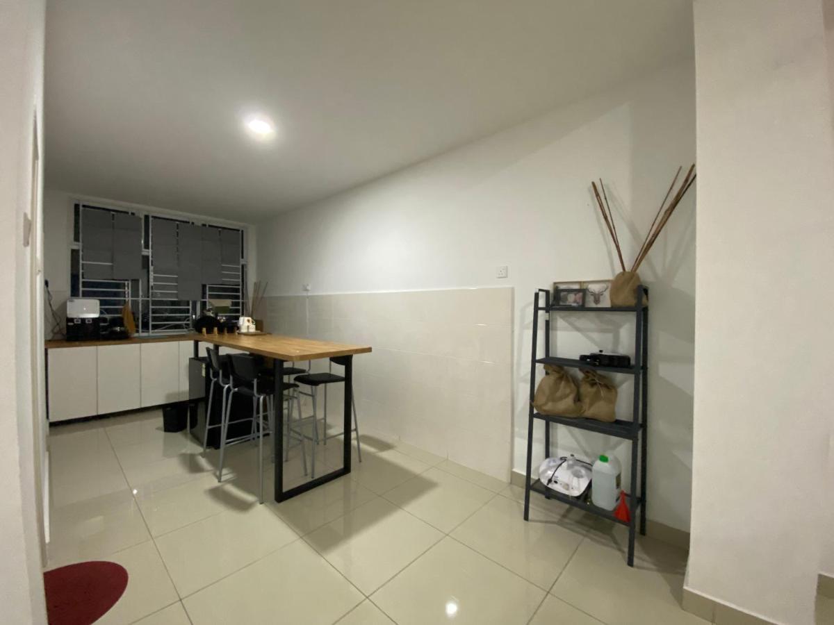 Desaru Happy Guest House D Dış mekan fotoğraf