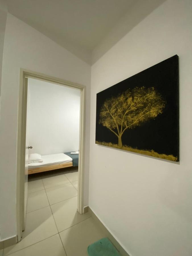 Desaru Happy Guest House D Dış mekan fotoğraf